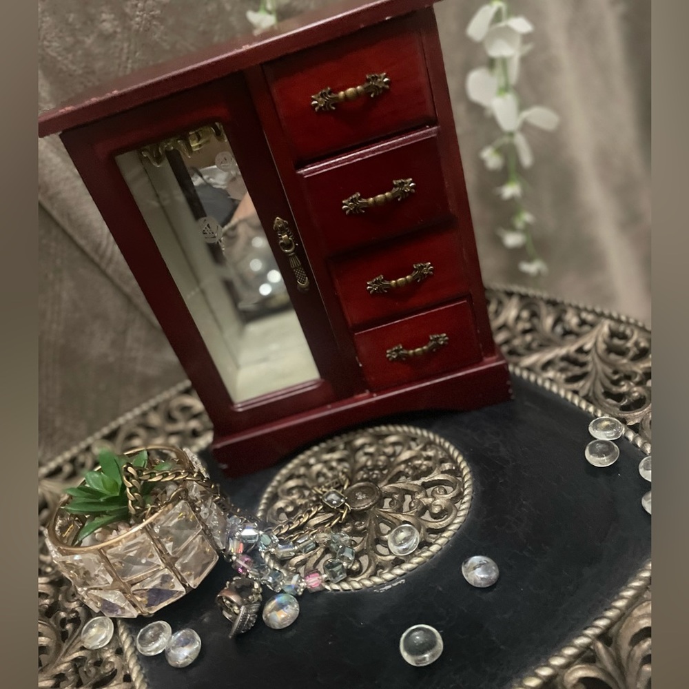 ✨💎VINTAGE CHERRY WOOD JEWELLERY BOX💎✨